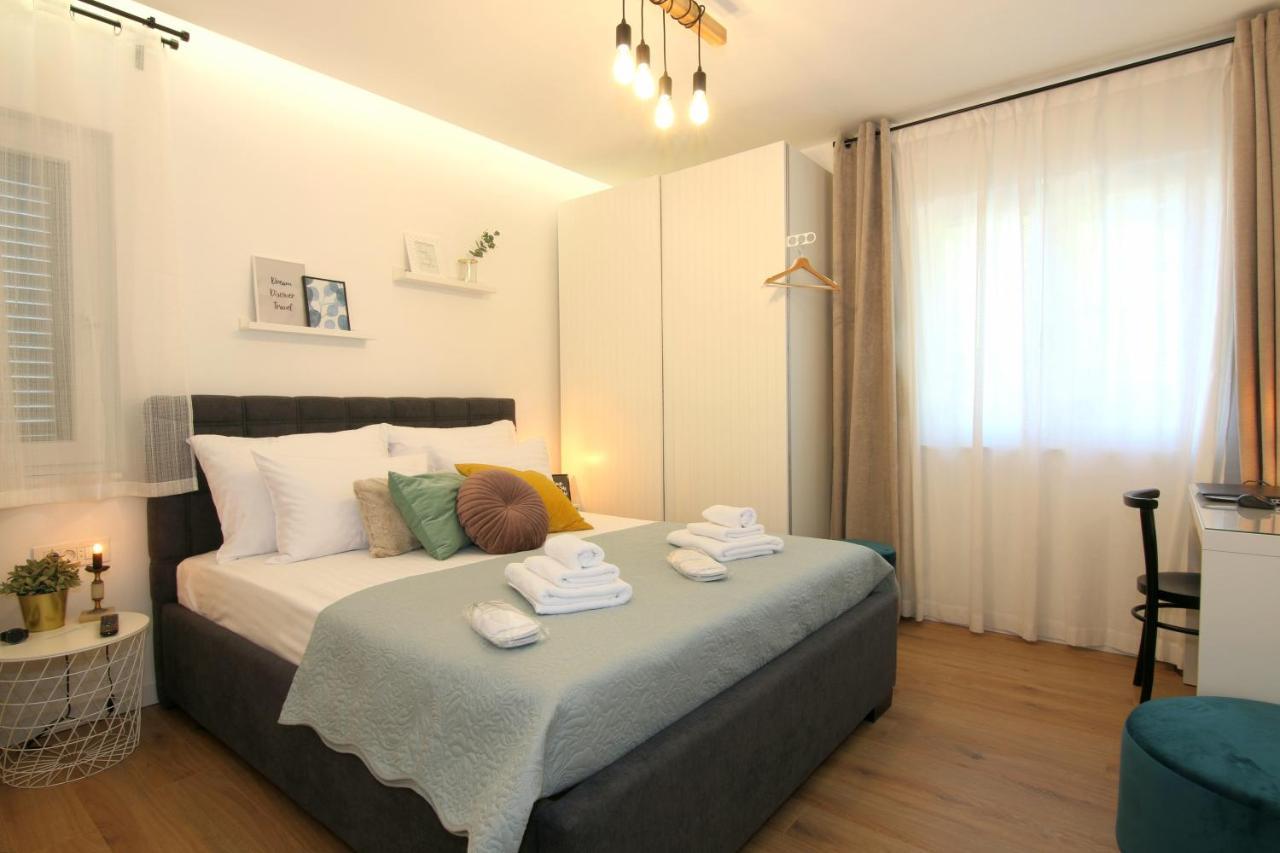 Apartments Tona Zaboric Eksteriør bilde