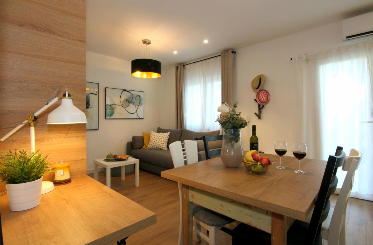 Apartments Tona Zaboric Eksteriør bilde